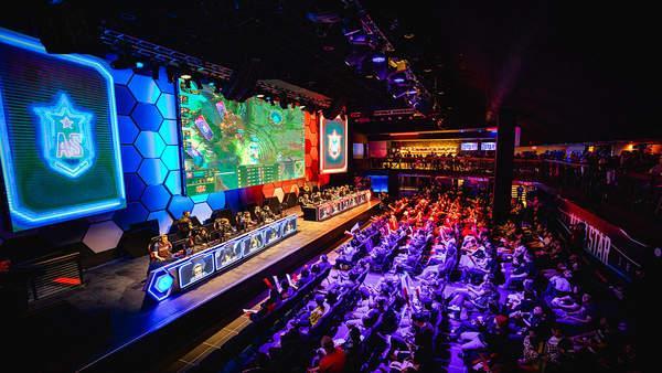 JackeyLove接受媒体专访：先锋赛打的很差 后面先打好每一场吧