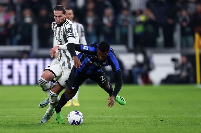 Heroic 将在 IEM Dallas 2025 的淘汰赛中面对 FaZe，之前在与 Falcons 的比赛中失利。