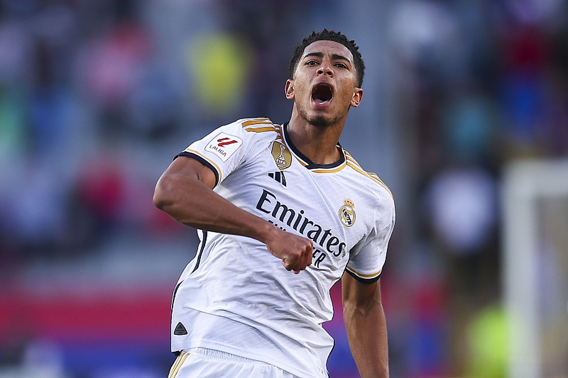 什么是牌面，央视发布年度百大有爱瞬间，EDG排在第77